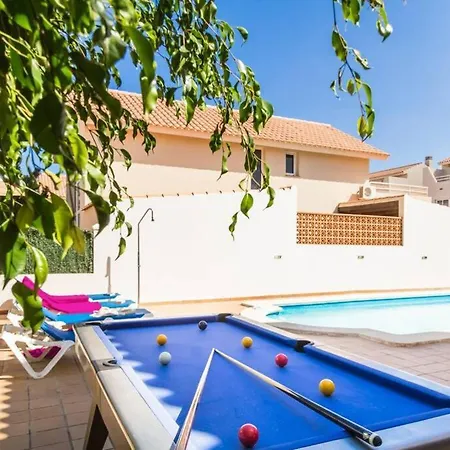 Michelle Villa Corralejo